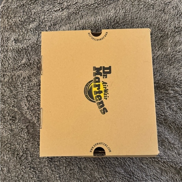 DR MARTENS Women’s 2976 Chelsea Boots - Picture 5 of 12